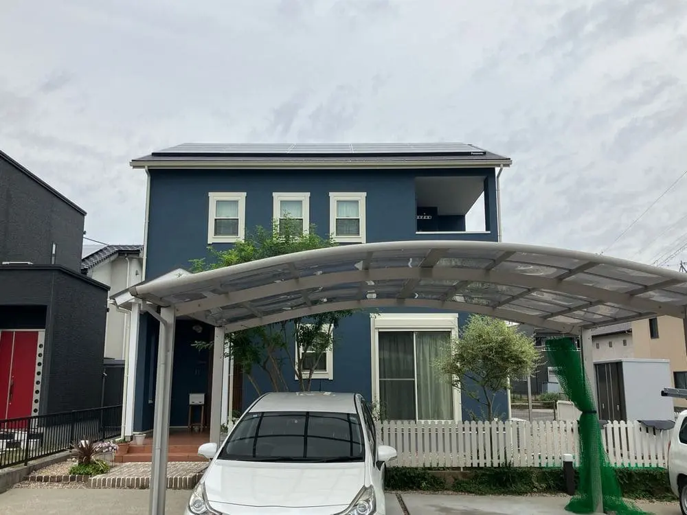 ブルー系（スモーキーブルー、ネイビーブルー）