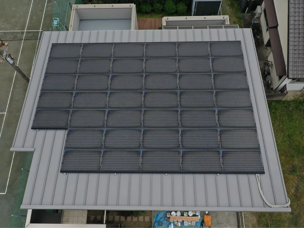 ソーラーパネル（太陽光パネル）が設置されている屋根への塗装