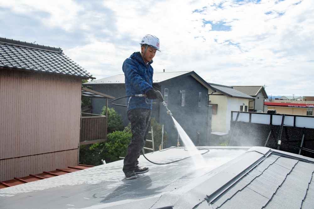 屋根塗装も助成金の対象になる？