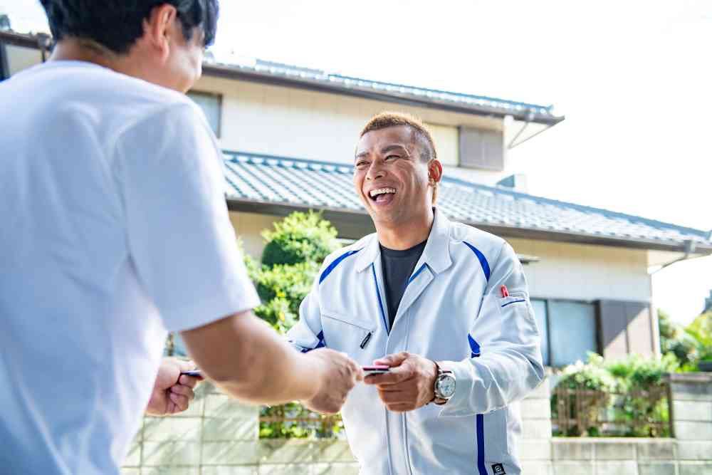 屋根塗装と外壁塗装のセットで助成金を活用する