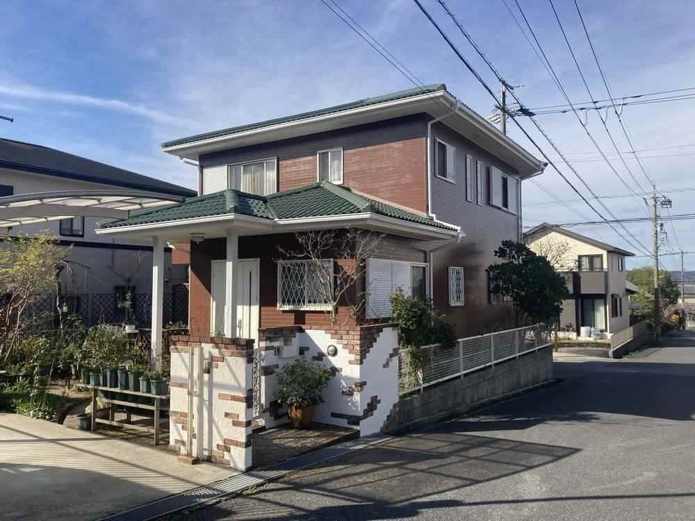 おしゃれに見えるブラウン配色テクニック