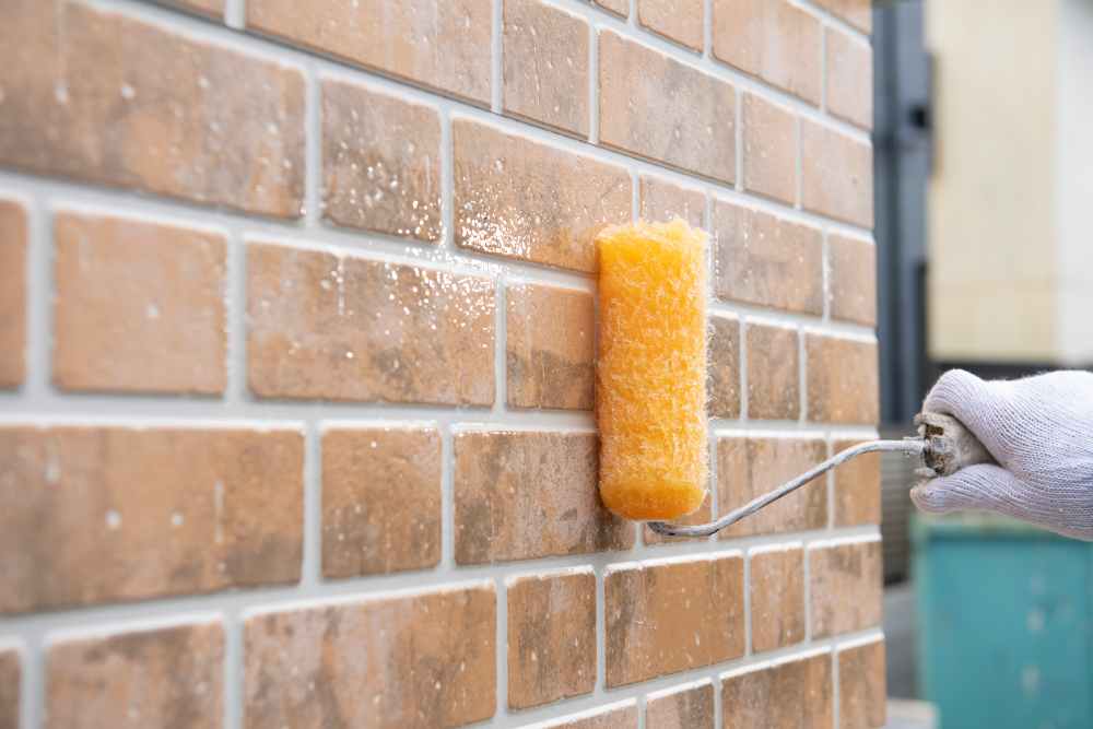 外壁塗装を検討する前に知っておきたい「塗料の種類と特徴